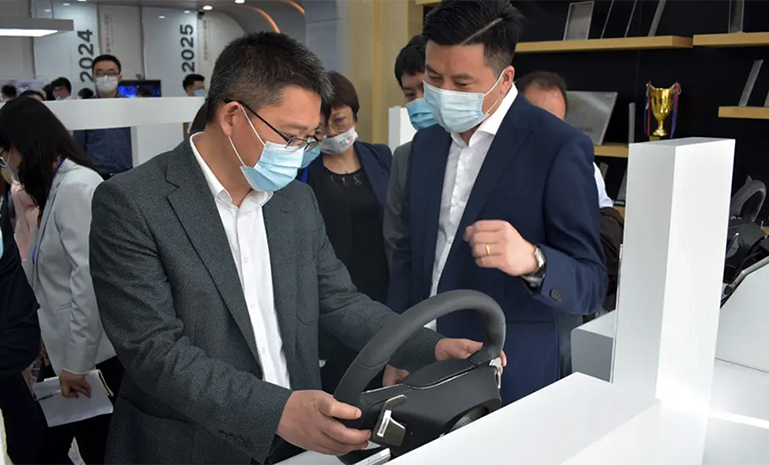 大众车辆安全创新技术展1 官网使用.jpg